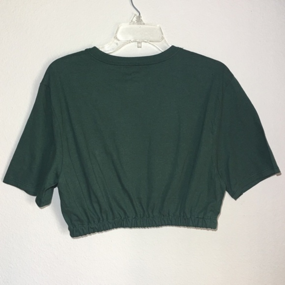 Nike Graphic Crop Top- - Picture 3 of 4